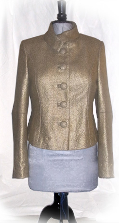 Chanell Jacke mit Kragen und bezogenen Kn�pfen